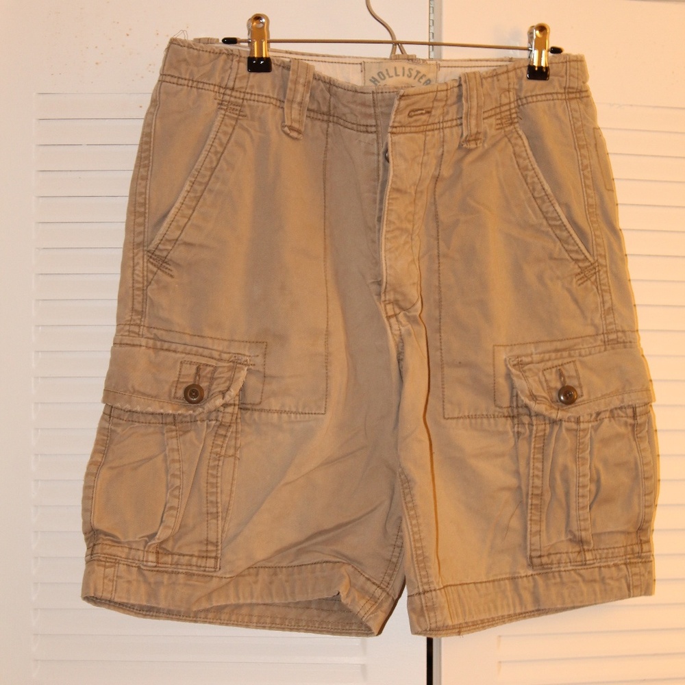 Hollister Cargo Shorts - Tan